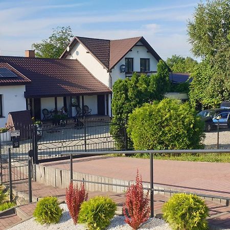 Апартаменти Біля Рондо - Mieszkanie Przy Rondzie Przemyśl Exterior foto